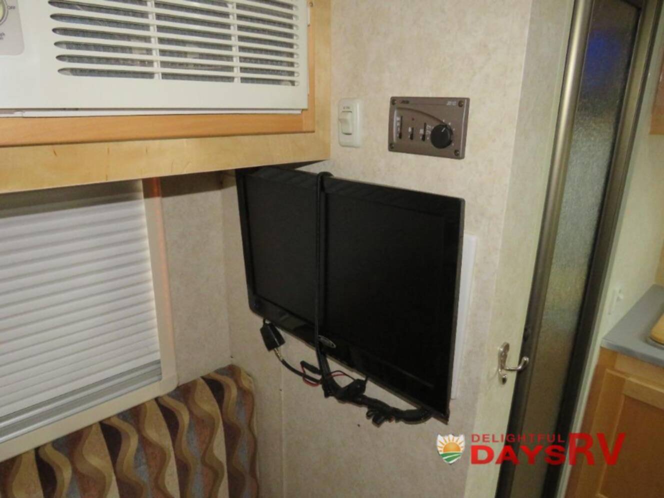 A photo of this 2016 Nucamp Rv T@B 320S
