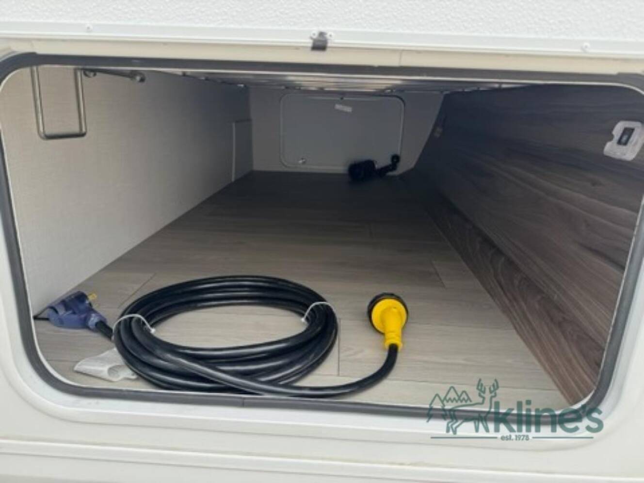 A photo of this 2027 Kz Connect SE C211MKSE