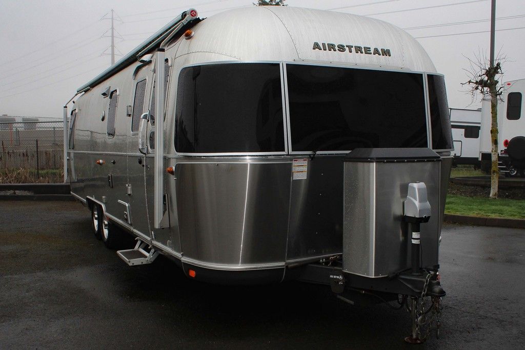 2016 Airstream Classic 30 in fife WA