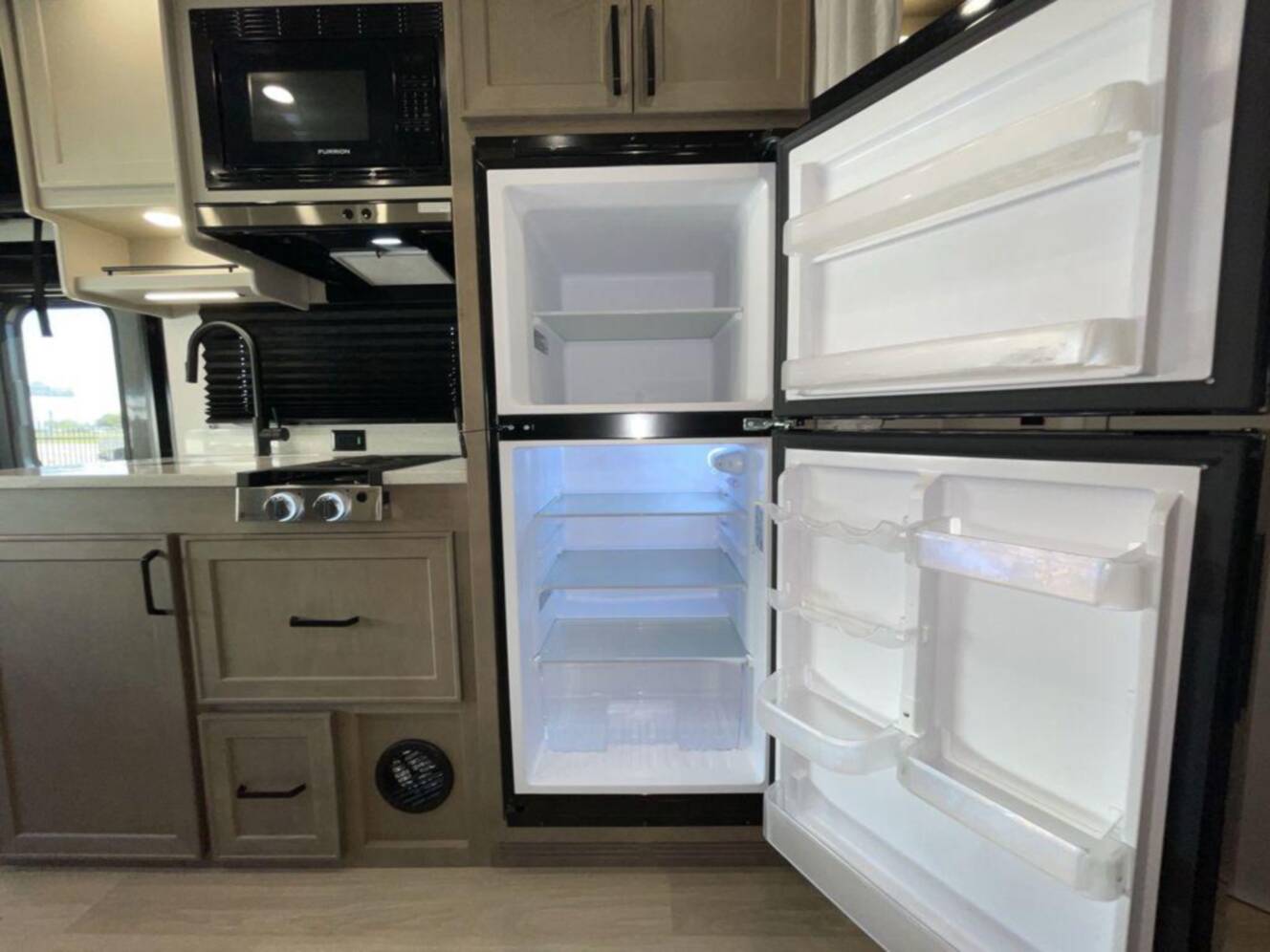 A photo of this 2027 Renegade Villagio 25FWC