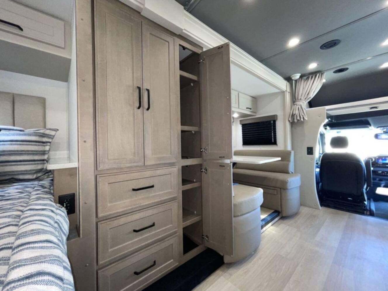 A photo of this 2027 Renegade Villagio 25FWC