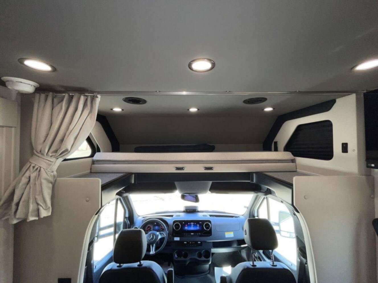 A photo of this 2027 Renegade Villagio 25FWC