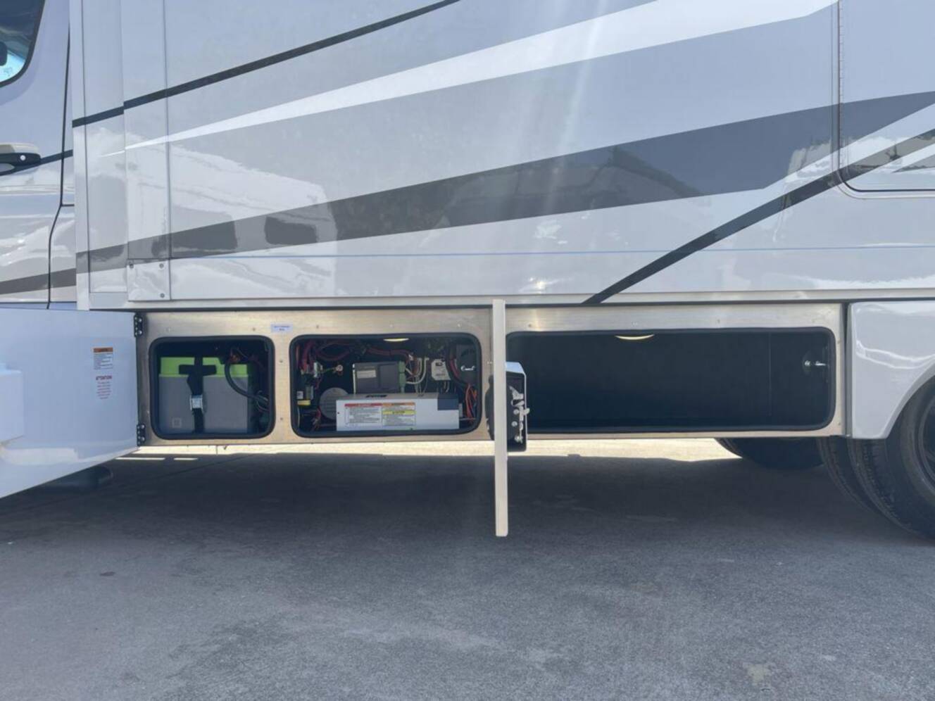 A photo of this 2027 Renegade Villagio 25FWC