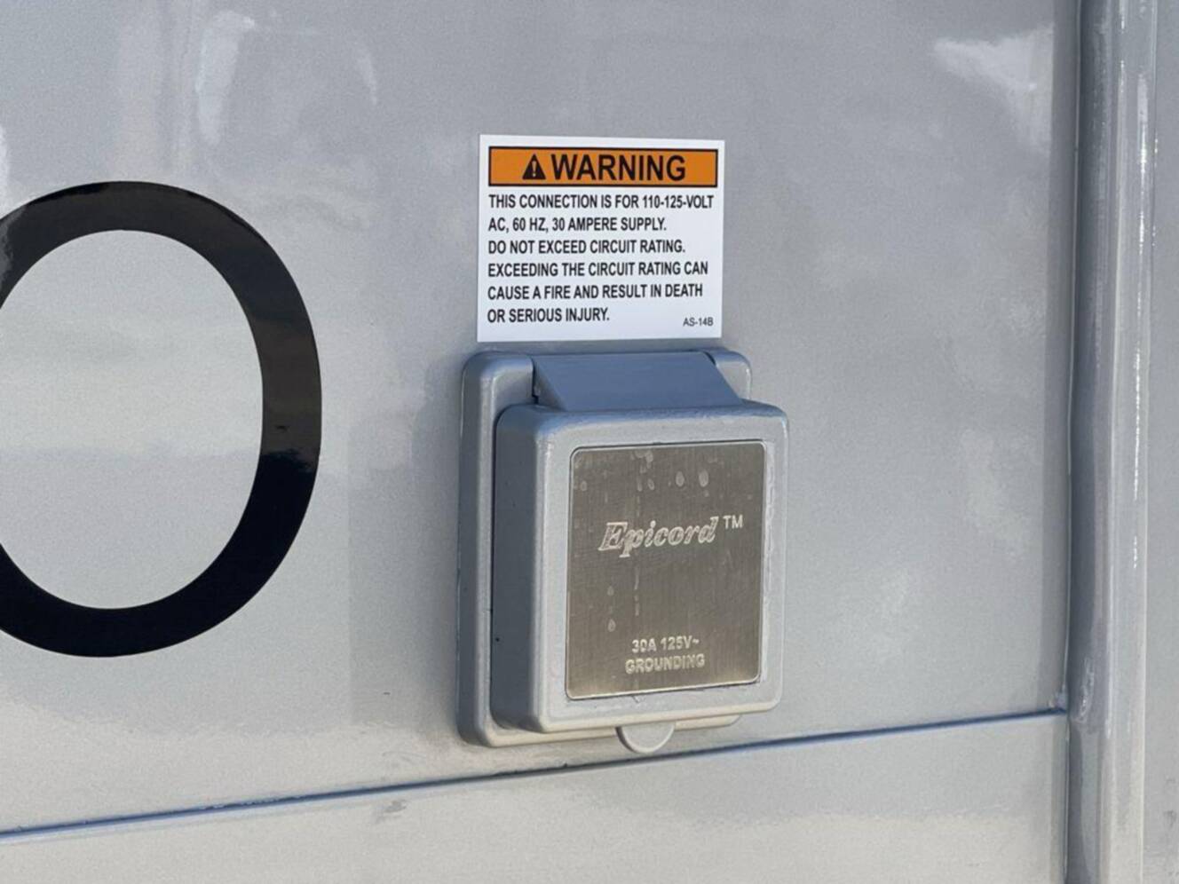 A photo of this 2027 Renegade Villagio 25FWC