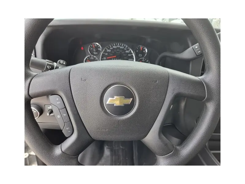 2025 CHEVROLET EXPRESS