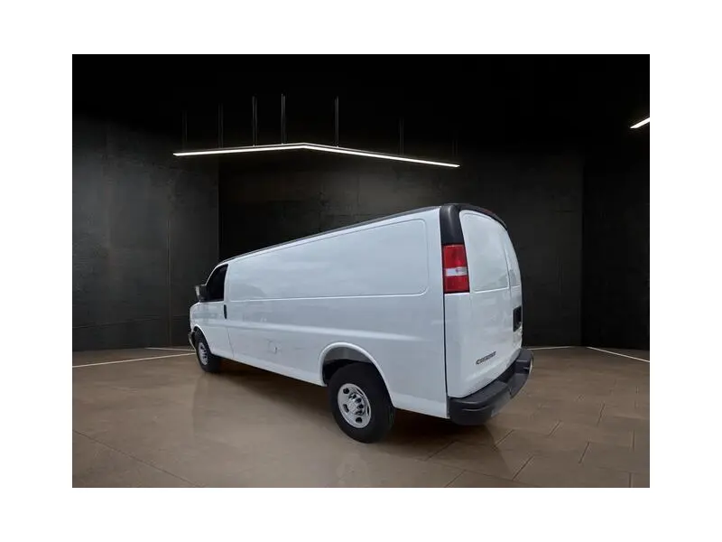 2025 CHEVROLET EXPRESS