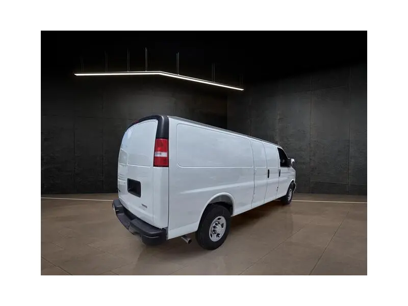2025 CHEVROLET EXPRESS