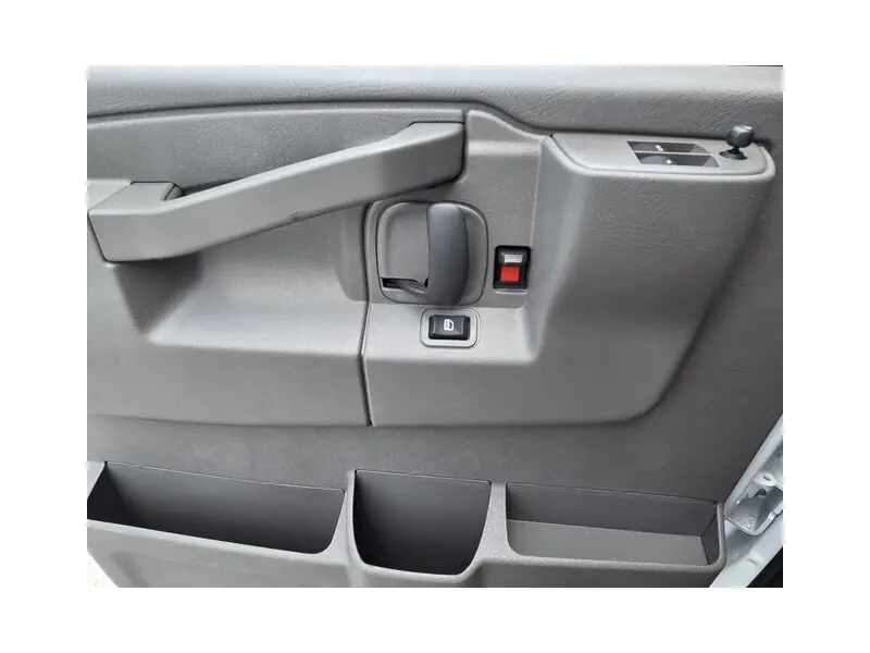 2025 CHEVROLET EXPRESS