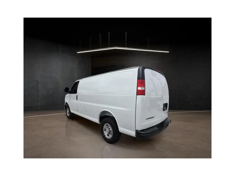 2025 CHEVROLET EXPRESS
