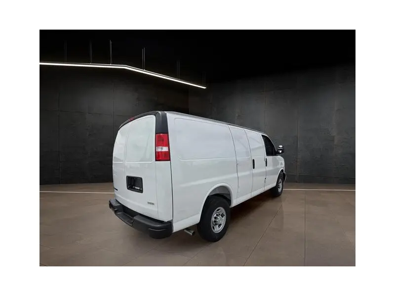 2025 CHEVROLET EXPRESS