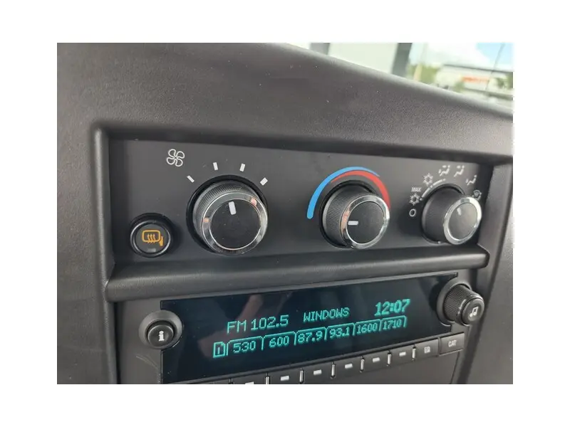 2025 CHEVROLET EXPRESS