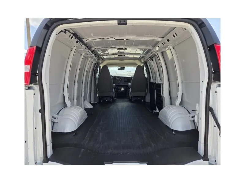 2025 CHEVROLET EXPRESS