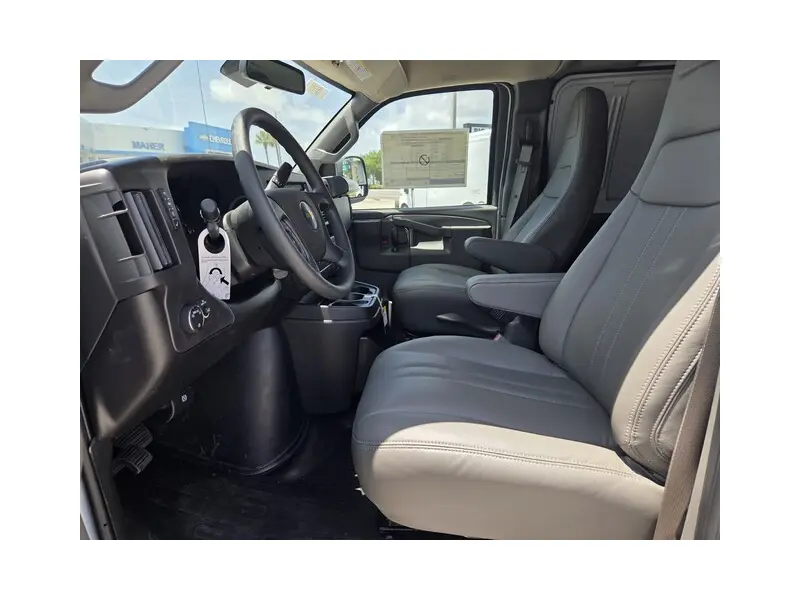 2025 CHEVROLET EXPRESS