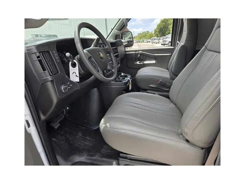2026 CHEVROLET EXPRESS