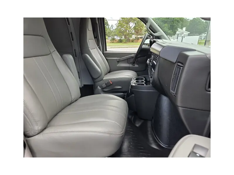 2026 CHEVROLET EXPRESS