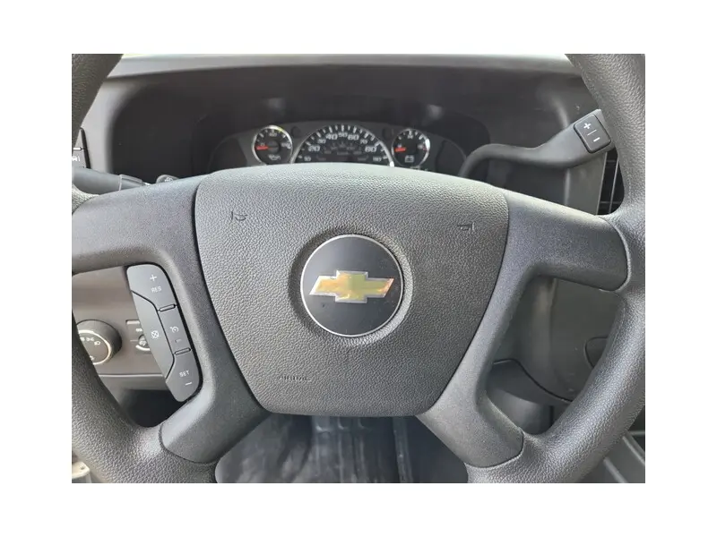 2025 CHEVROLET EXPRESS