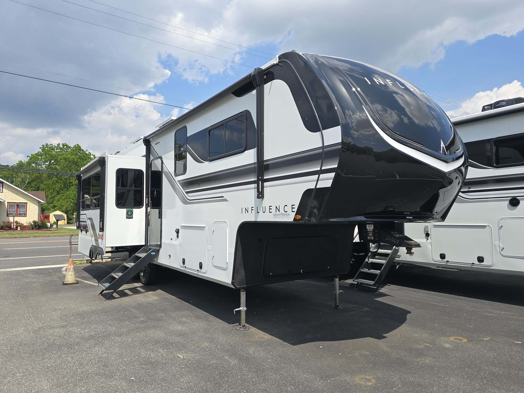 2027 Grand Design Influence 3003RL in egg harbor city NJ