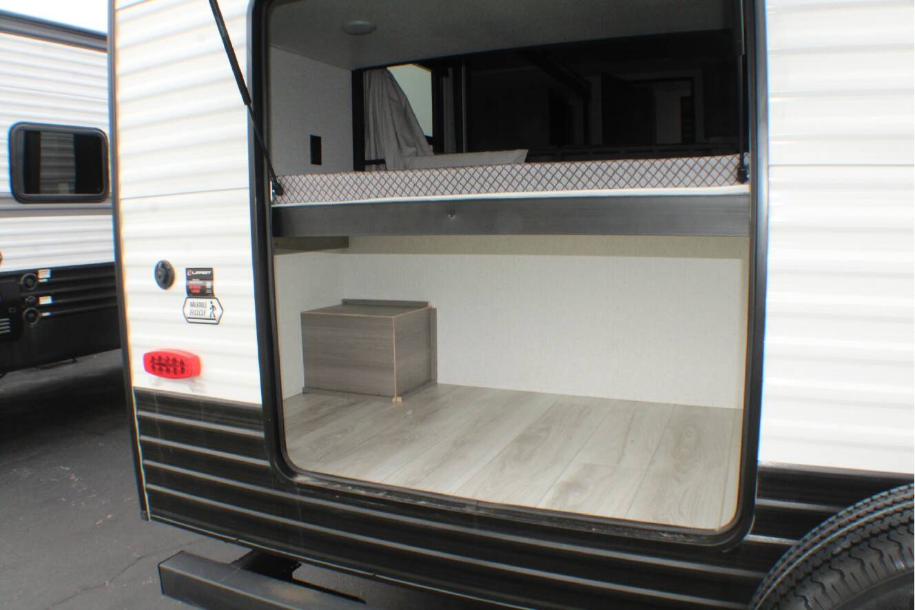 A photo of this 2025 Keystone Hideout 28BUS