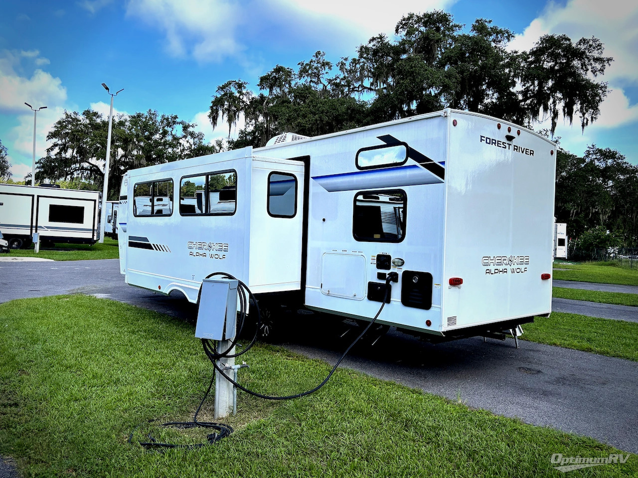 2026 Forest River Cherokee Alpha Wolf 26DBH in ocala FL