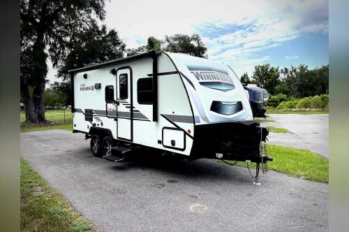 2021 Winnebago Micro Minnie 2108TB in ocala FL