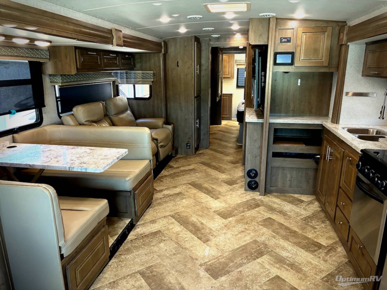 A photo of this 2019 Forest River Georgetown 5 Series 34H5