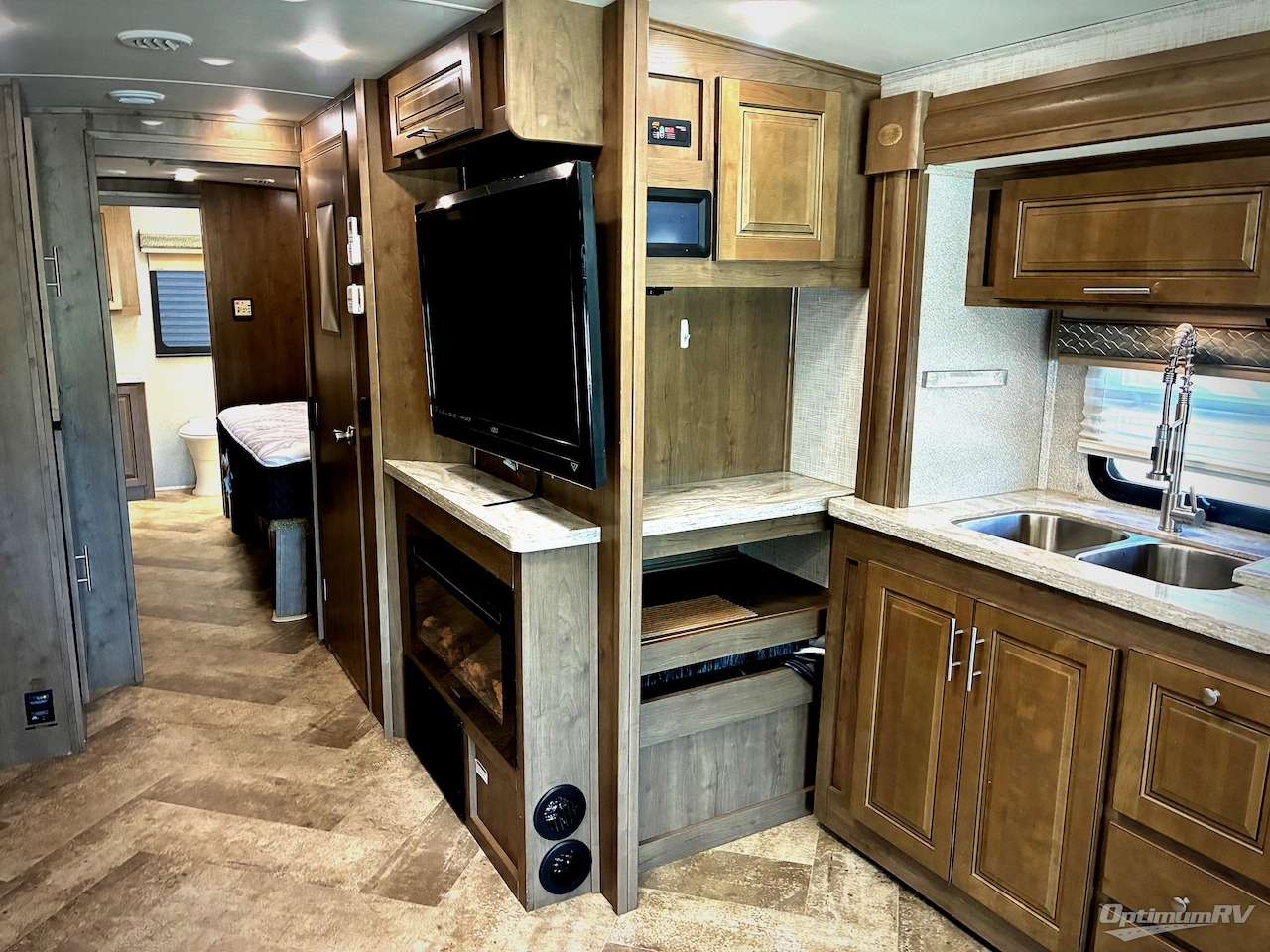 View more photos of this listing