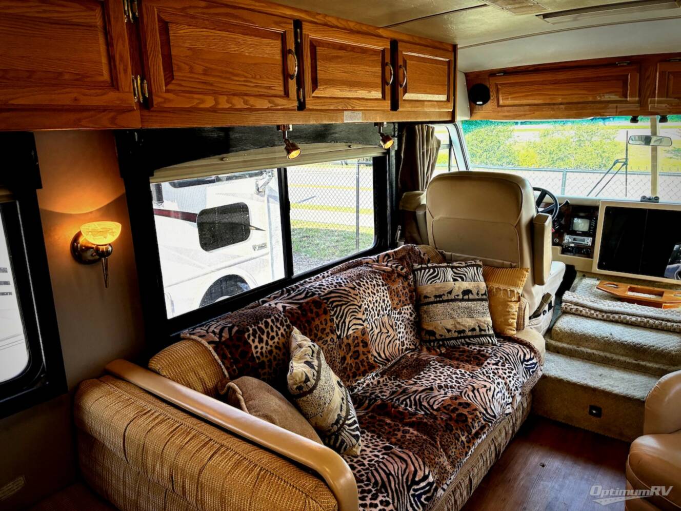 A photo of this 2004 Airstream Land Yacht 33
