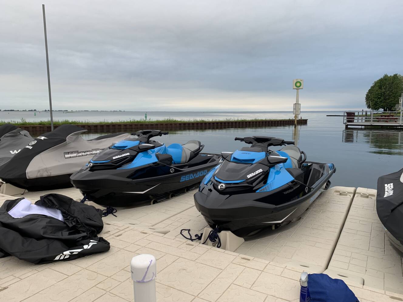A photo of this 2019 Sea-Doo RXT 230