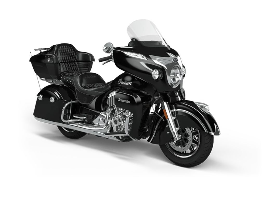 2021 Indian Motorcycle® Roadmaster® Thunder Black Pearl in Virginia Beach, VA