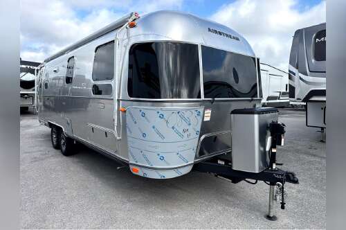 2027 Airstream Trade Wind 27FB Twin in defuniak springs FL