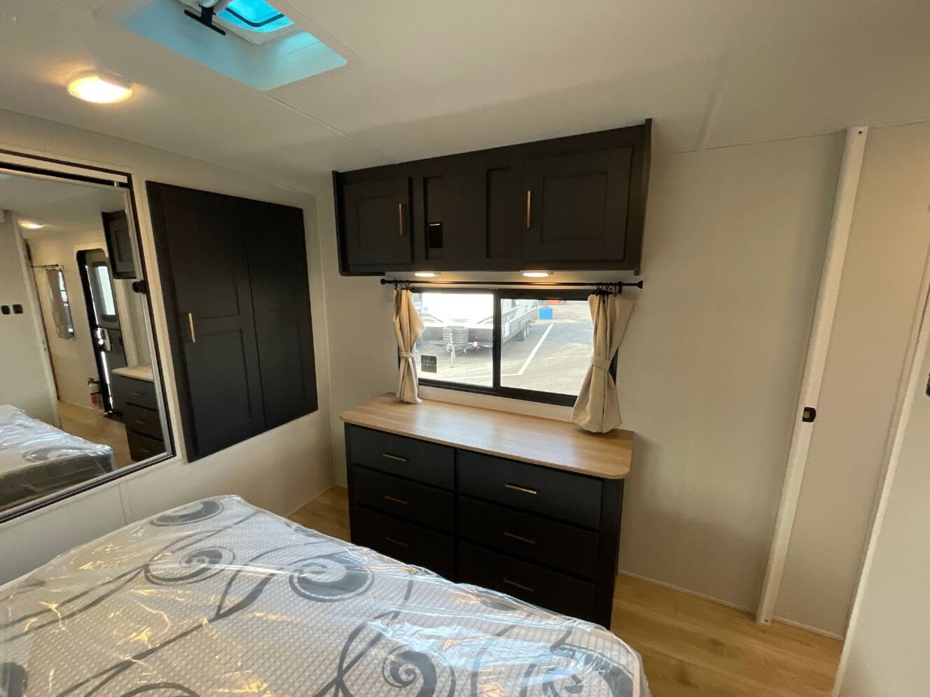 A photo of this 2024 Heartland MALLARD M335