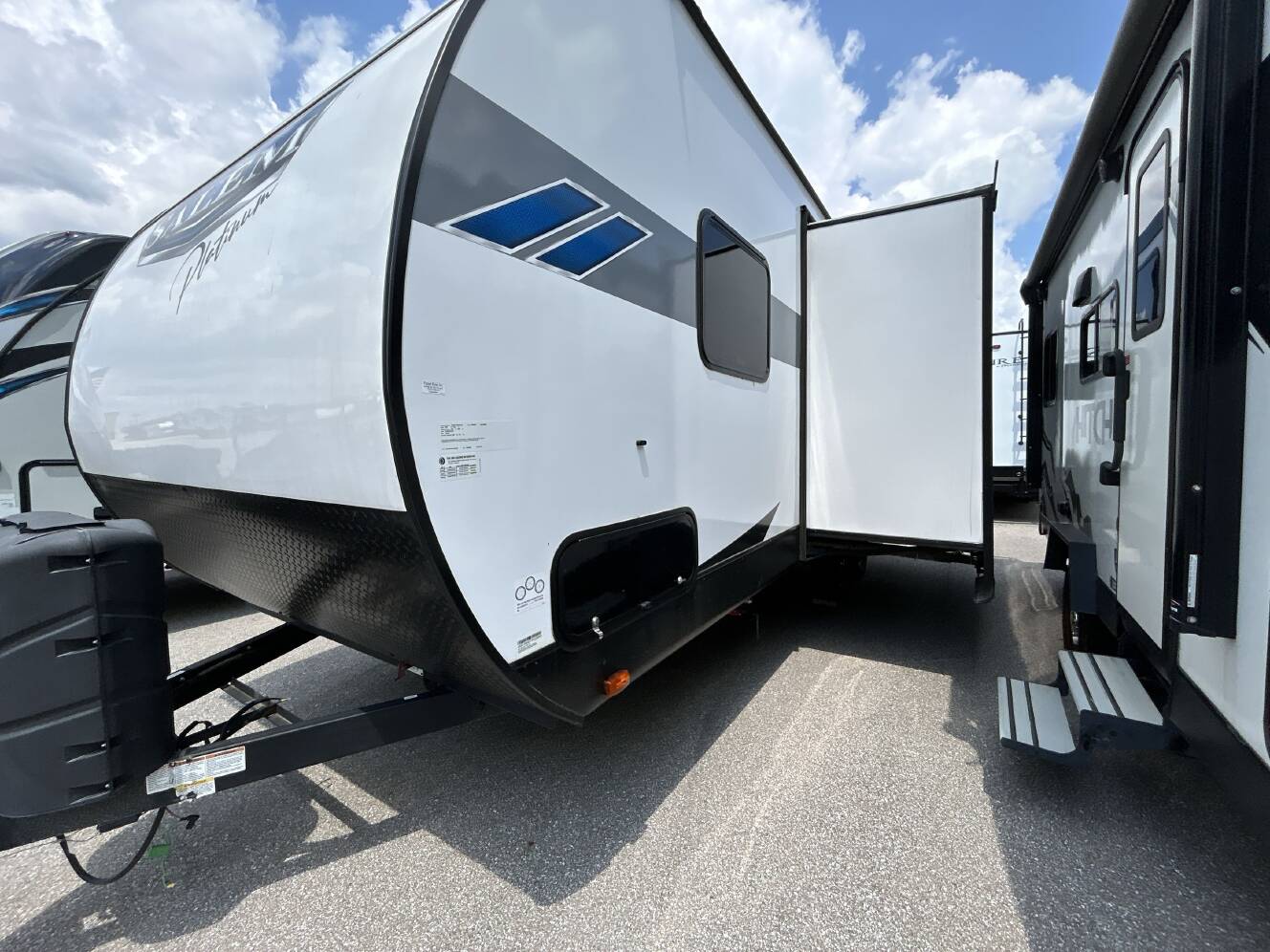 A photo of this 2023 Forest River SALEM 22RBSX