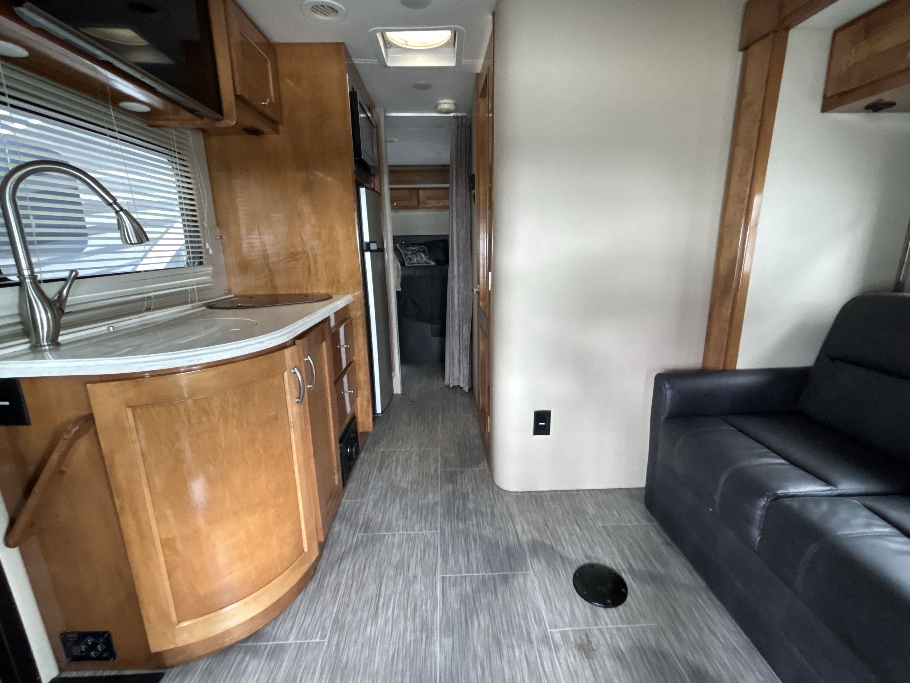 2018 Renegade Rv VIENNA 25VQRS in hope mills NC