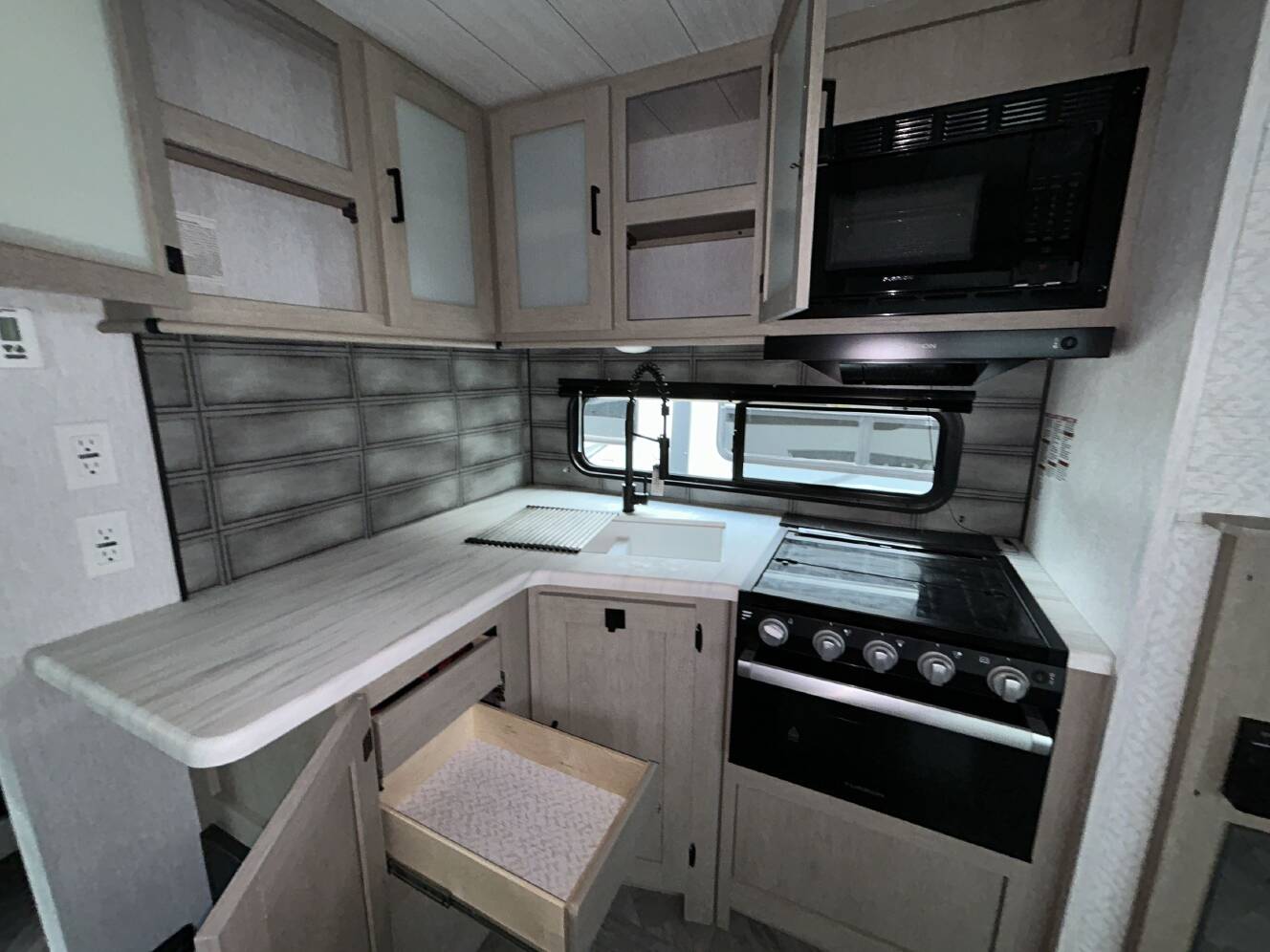 A photo of this 2023 Forest River SALEM 22RBSX