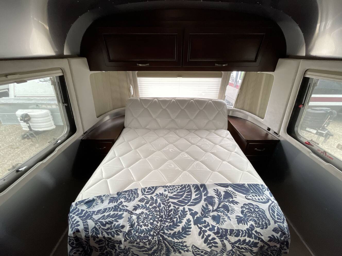 A photo of this 2016 Airstream CLASSIC 30