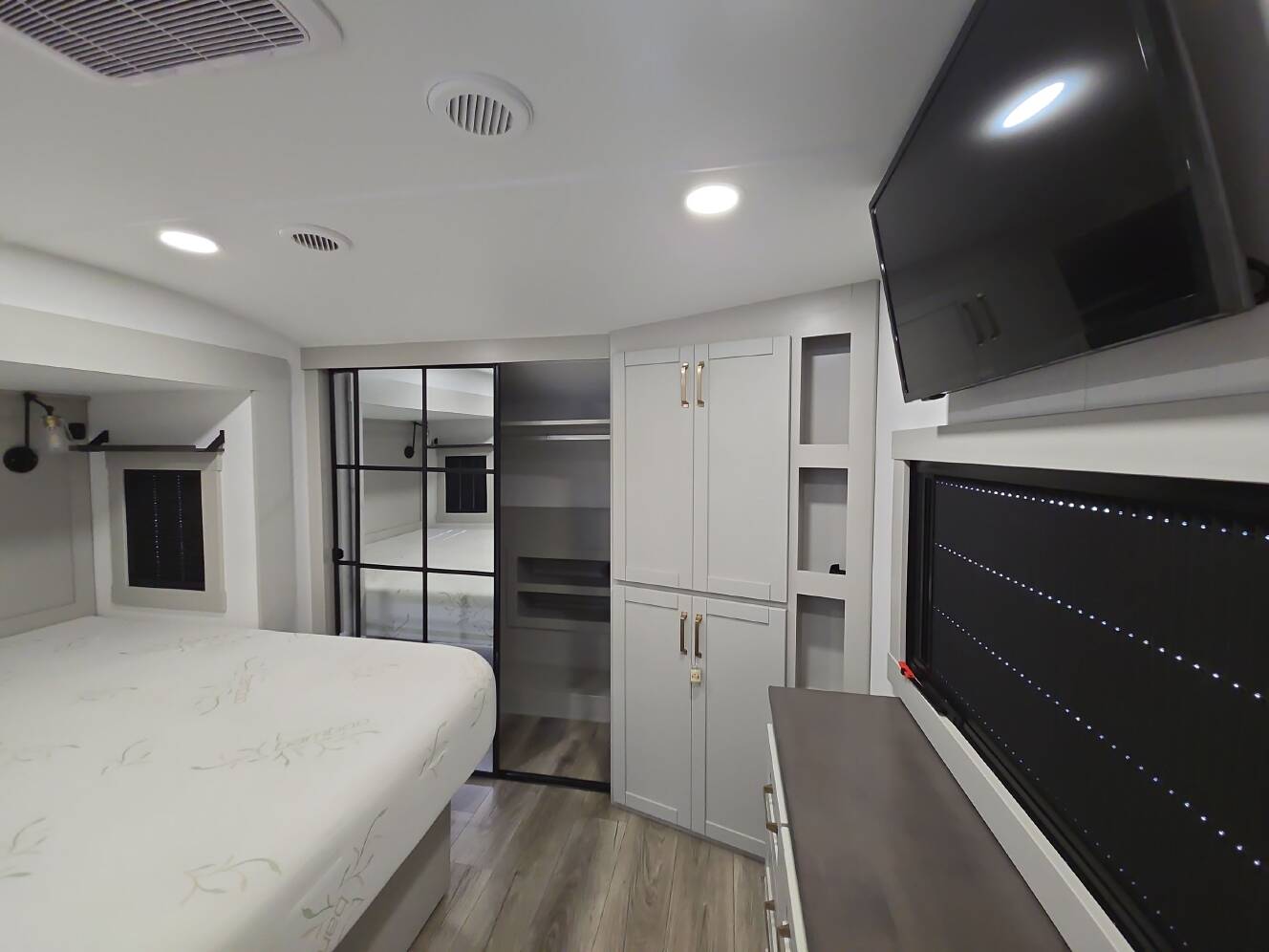 A photo of this 2025 Brinkley MODEL Z 3400