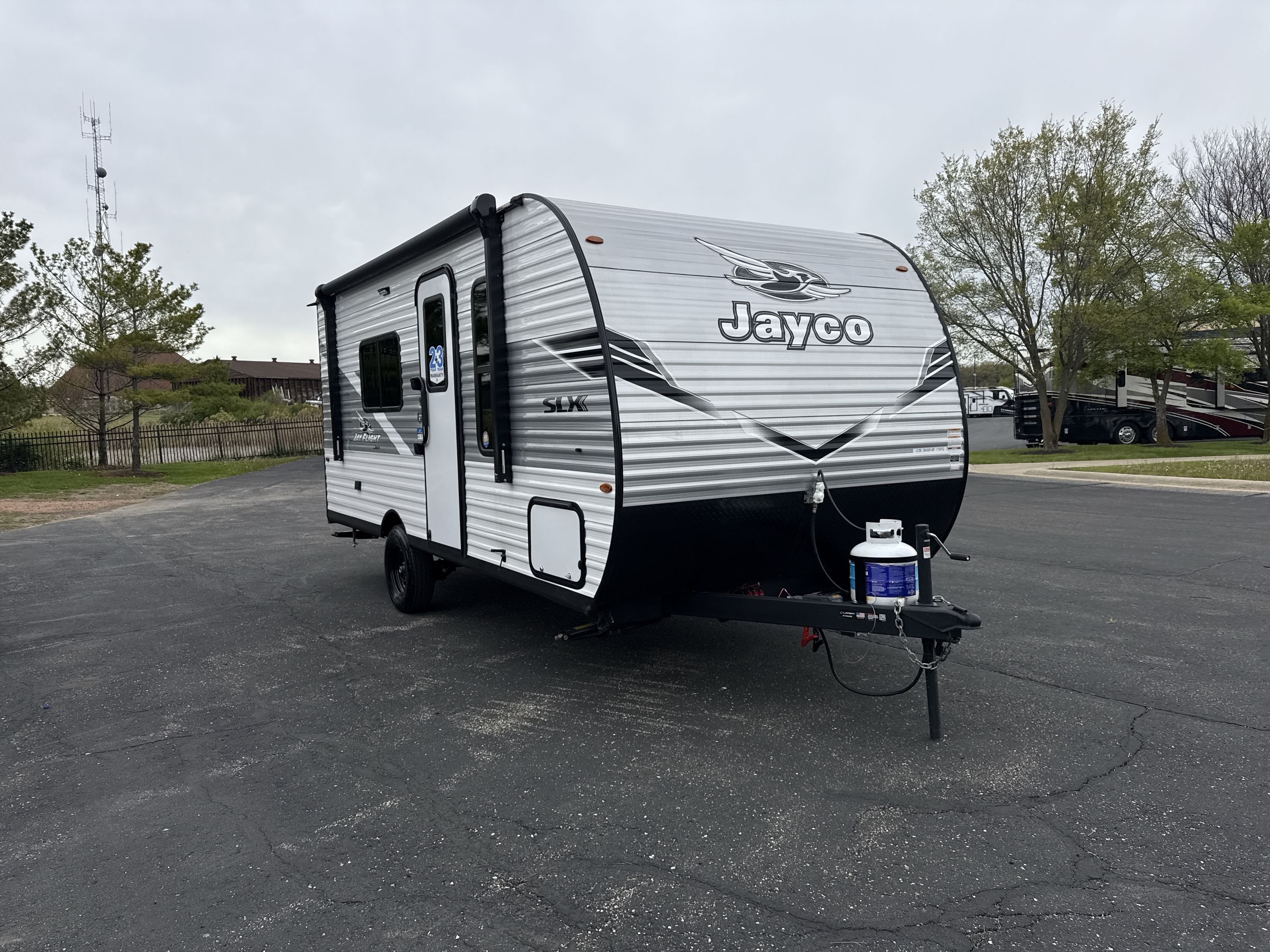 2026 Jayco JAY FLIGHT SLX 175FQ in sturtevant WI