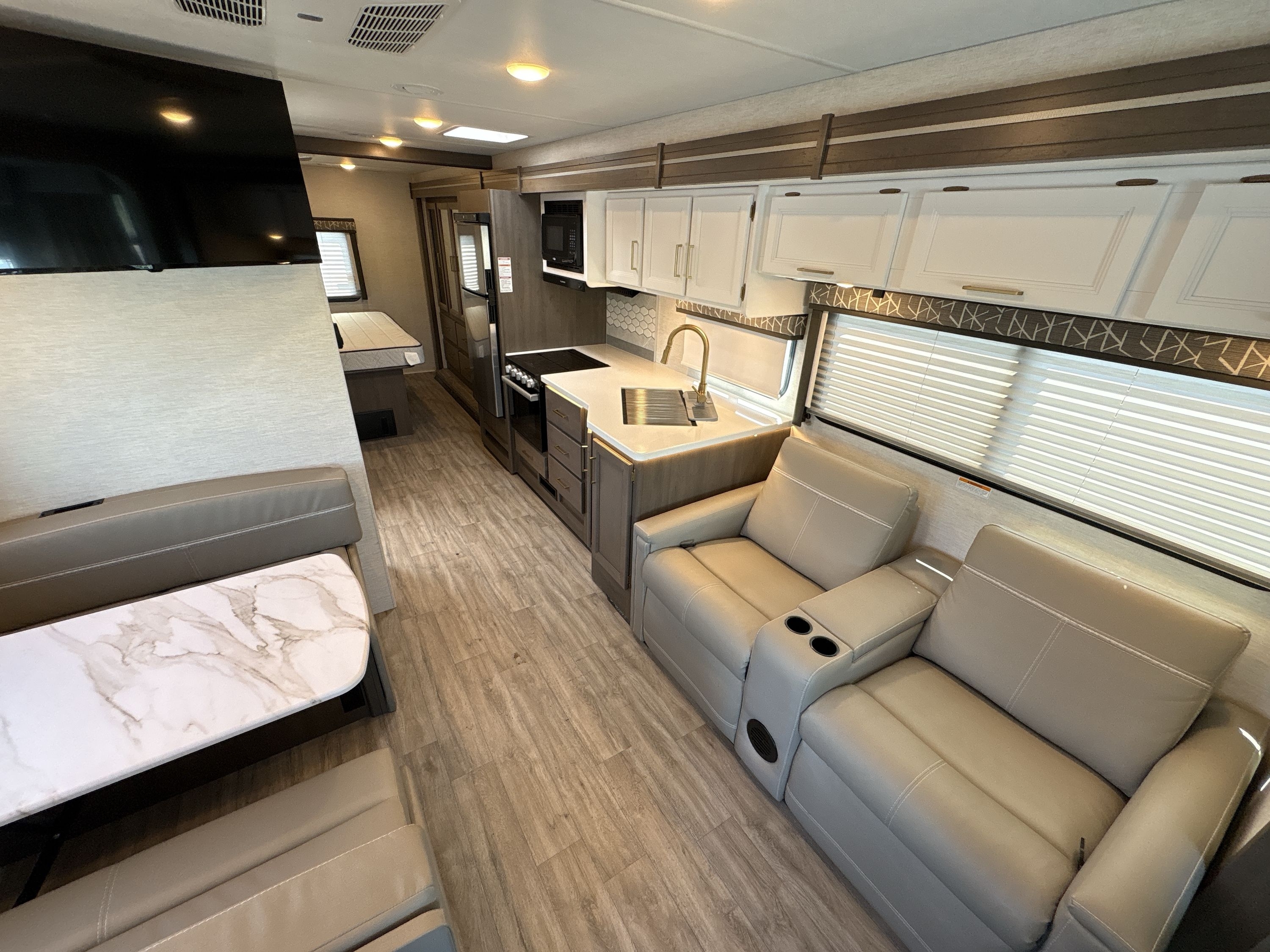 2025 Thor ACE 29D in cicero NY