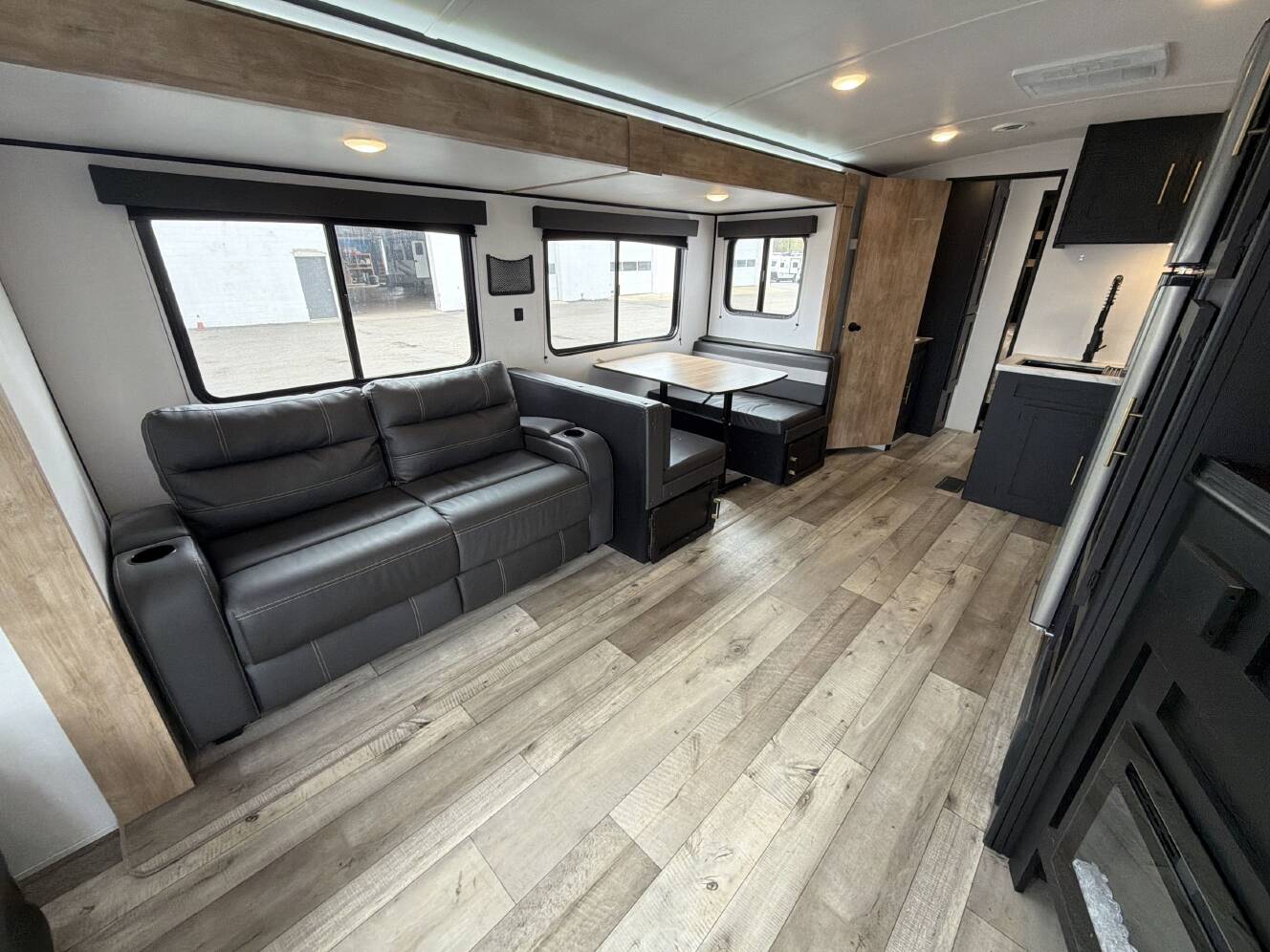 A photo of this 2023 Keystone SPRINGDALE 285TL