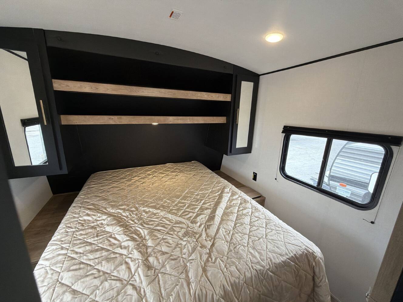 A photo of this 2023 Keystone SPRINGDALE 285TL