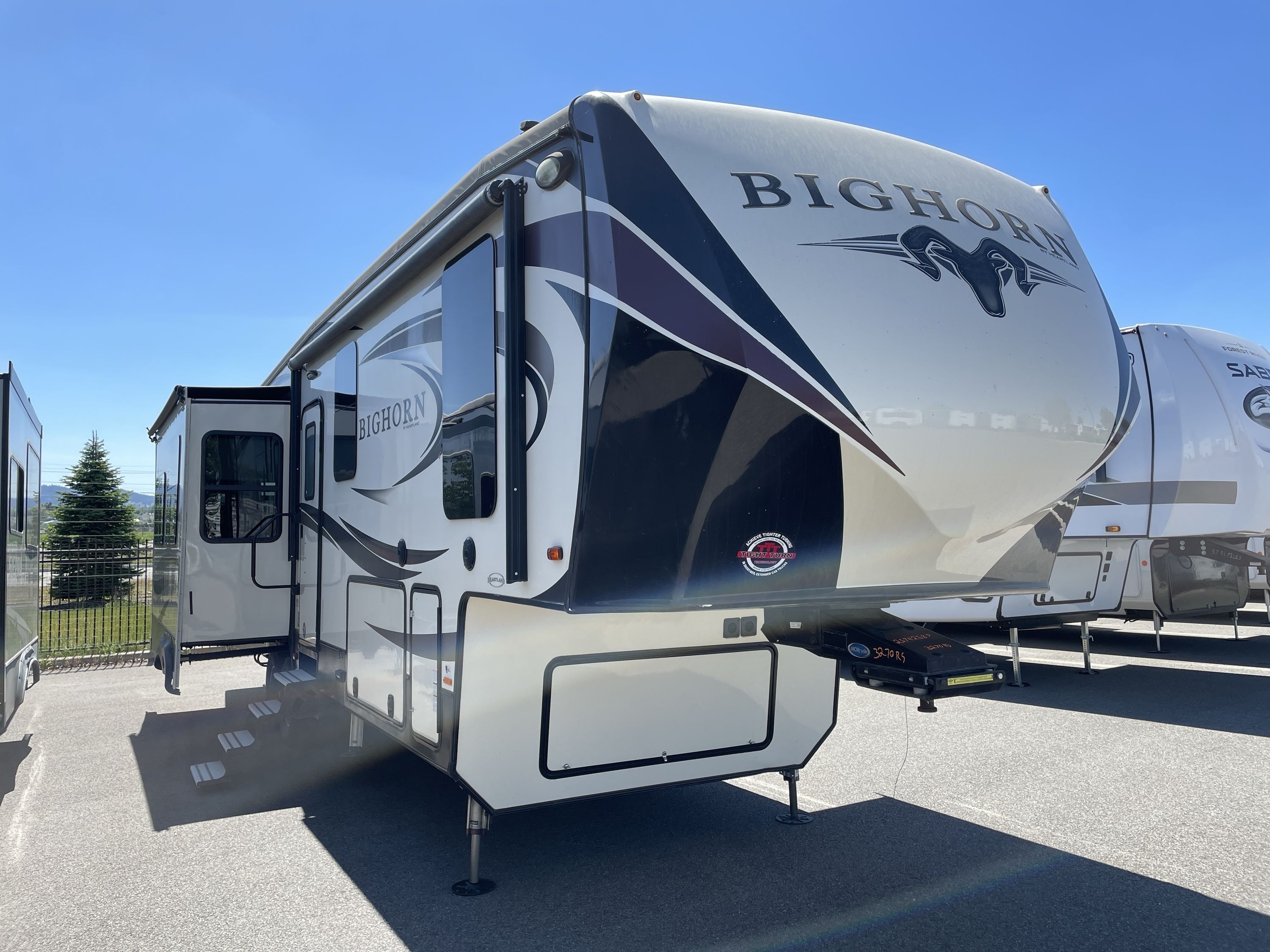 2018 Heartland BIGHORN 3270RS in liberty lake WA
