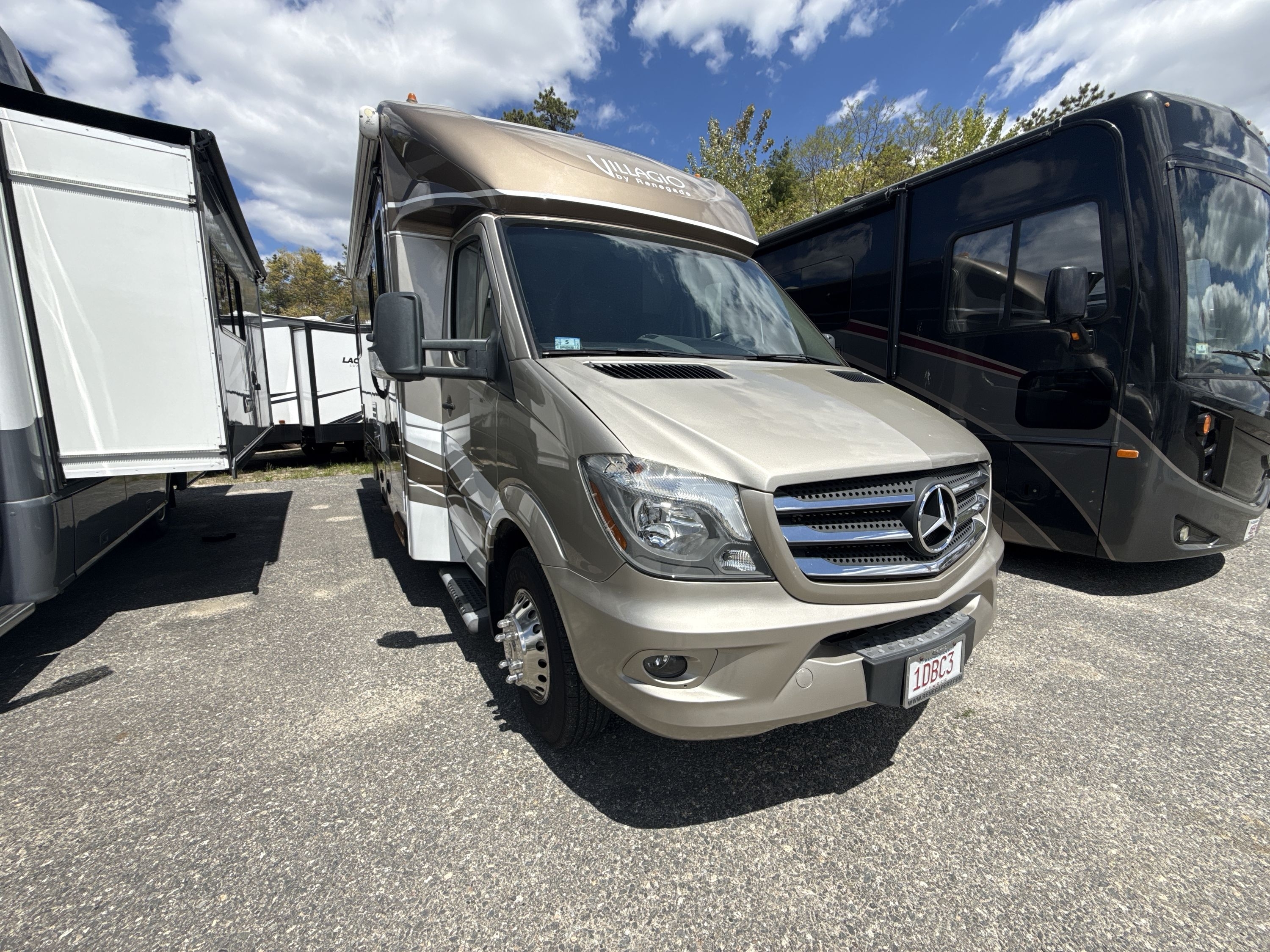 2019 Renegade VILLAGIO 25QRS RV