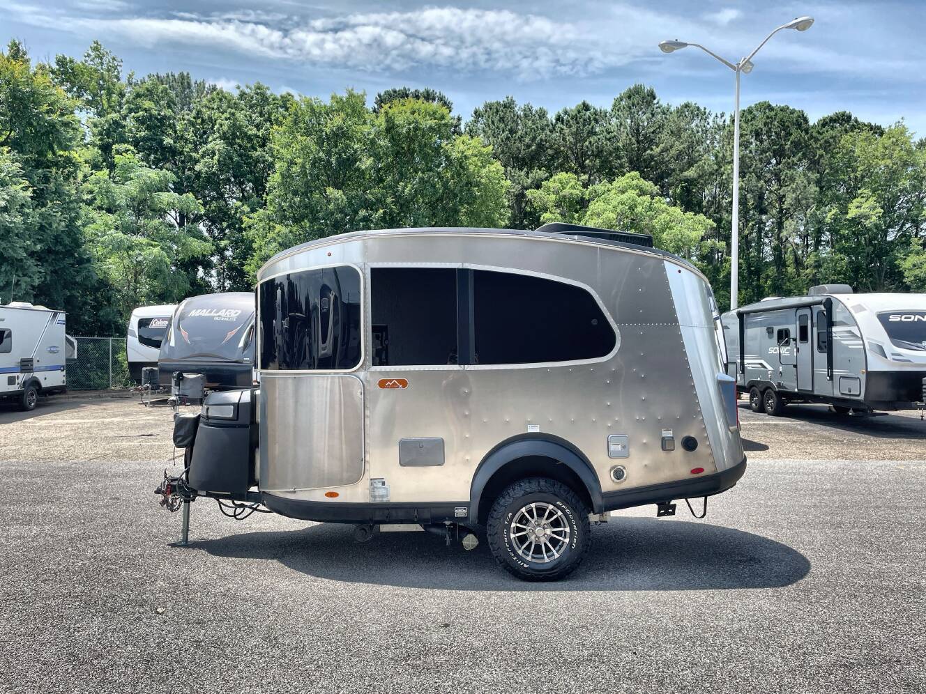 A photo of this 2019 Airstream BASECAMP X