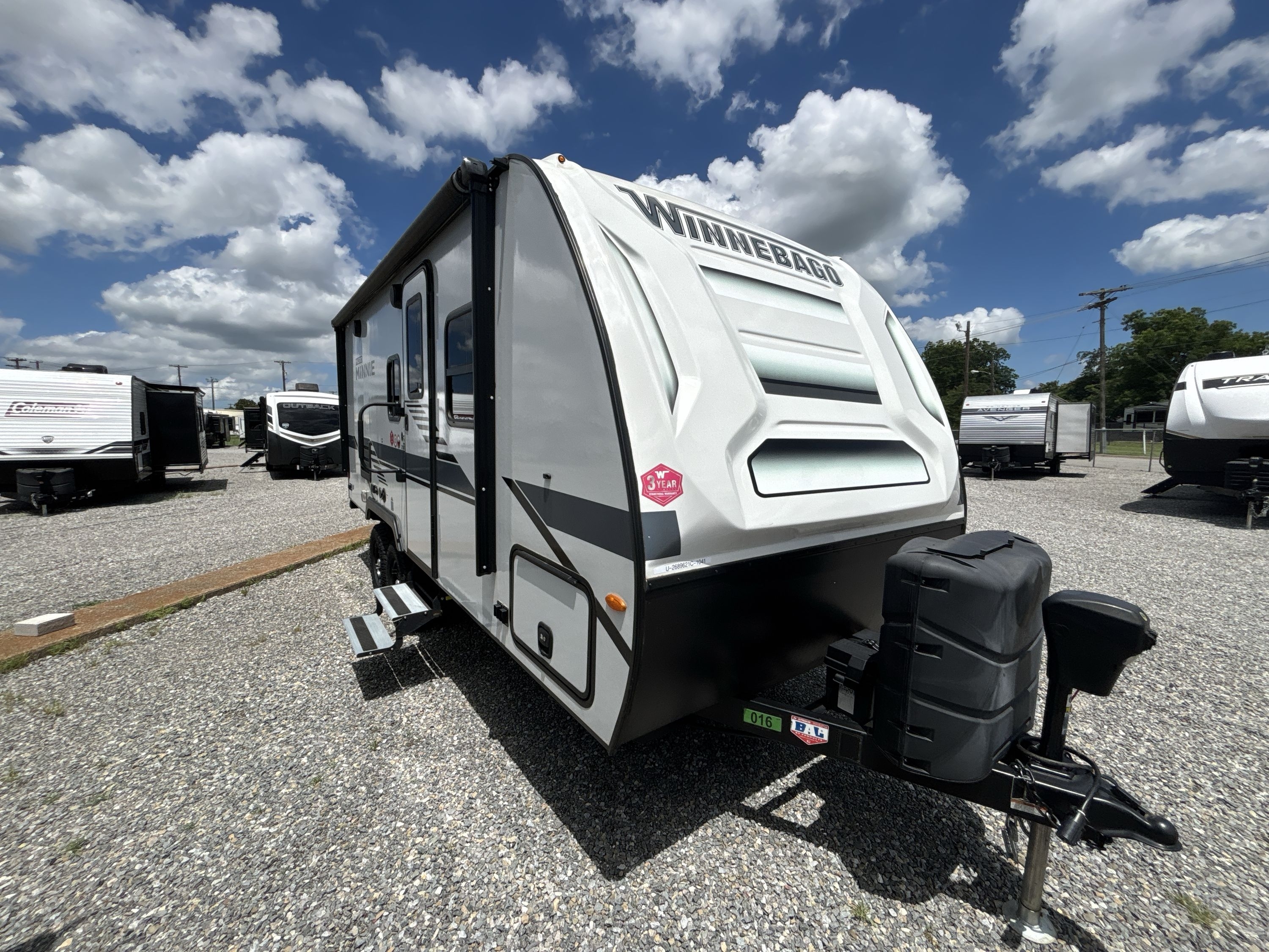 2022 Winnebago MICRO MINNIE 2108TB in sherman TX