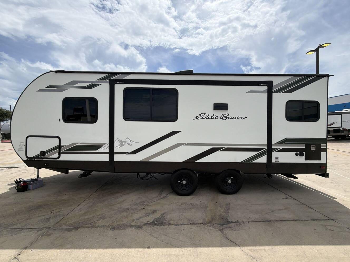 A photo of this 2024 Heartland EDDIE BAUER 223RK-L