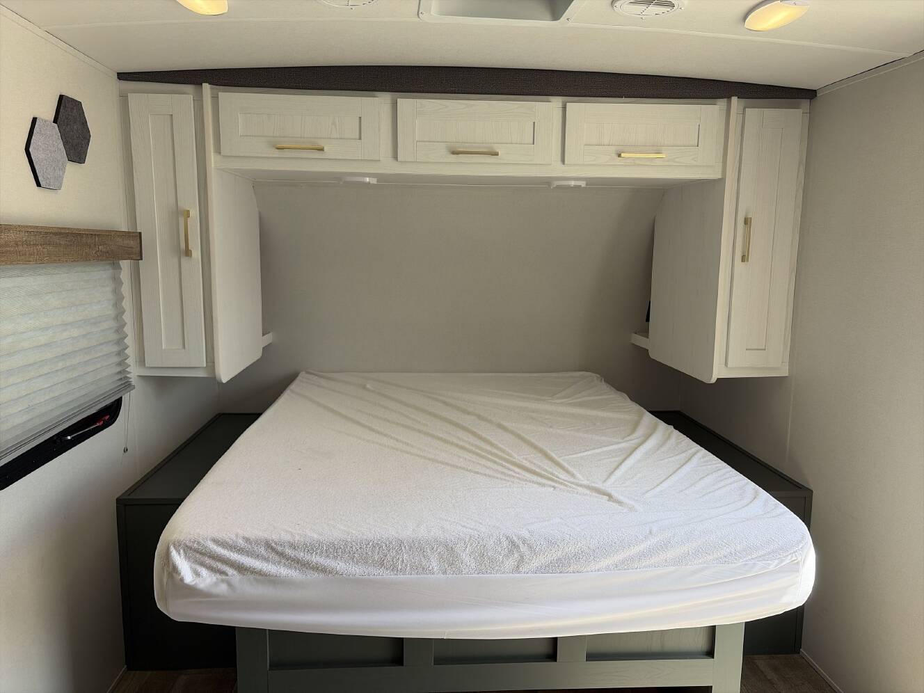 A photo of this 2024 Heartland EDDIE BAUER 223RK-L