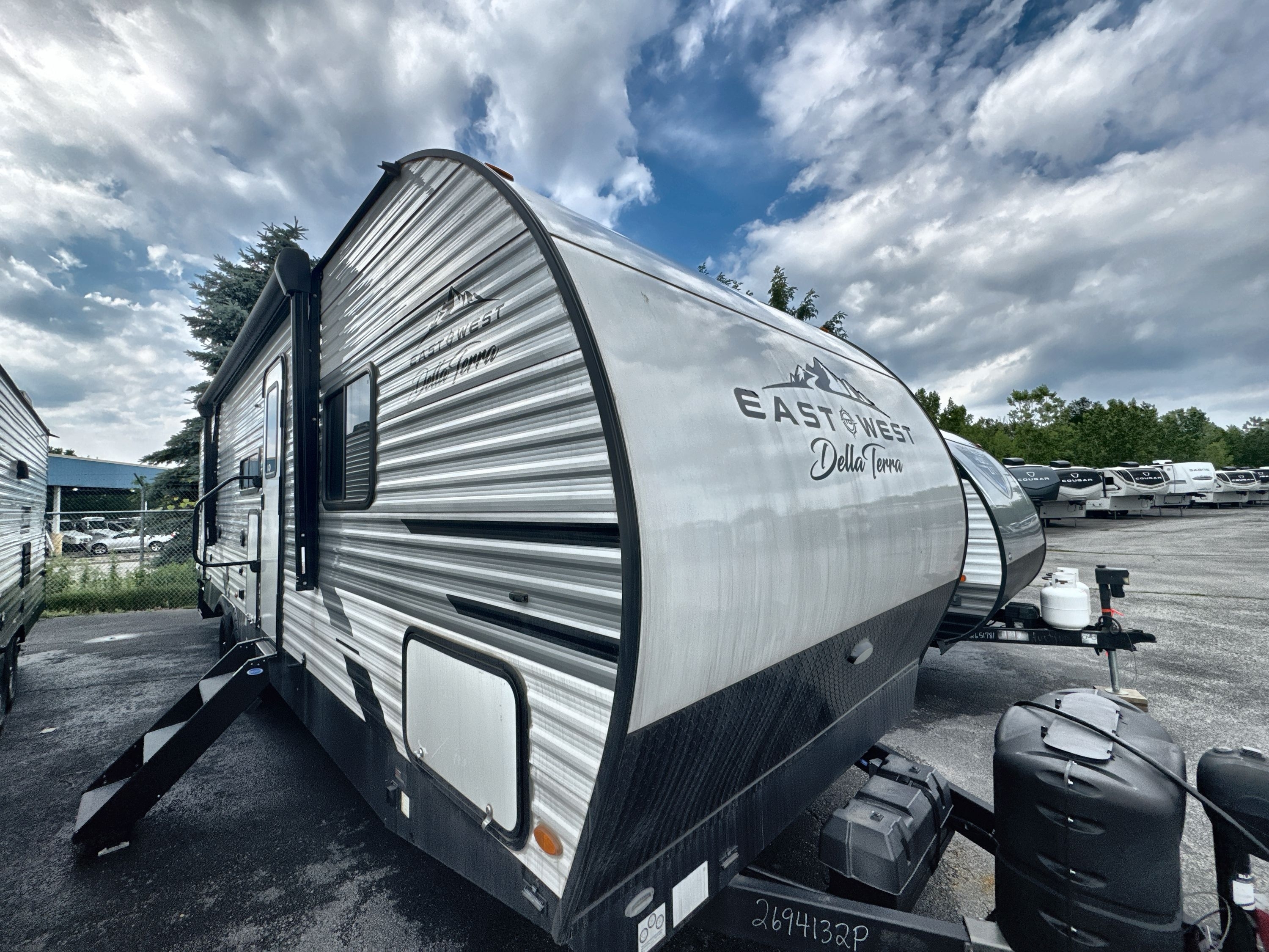 2023 East To West DELLA TERRA 271BH RV