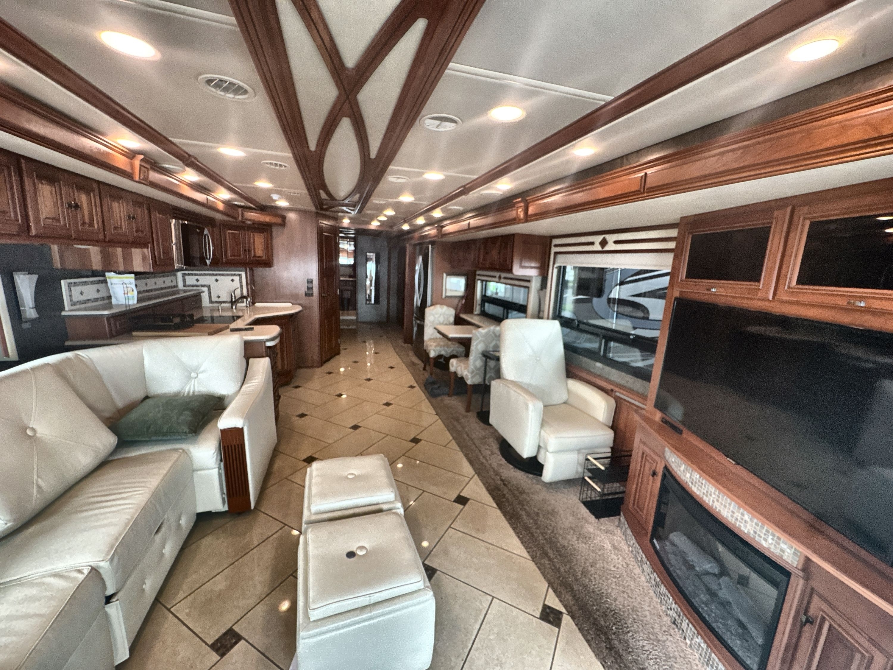 2014 Winnebago TOUR 42QD in hamburg NY