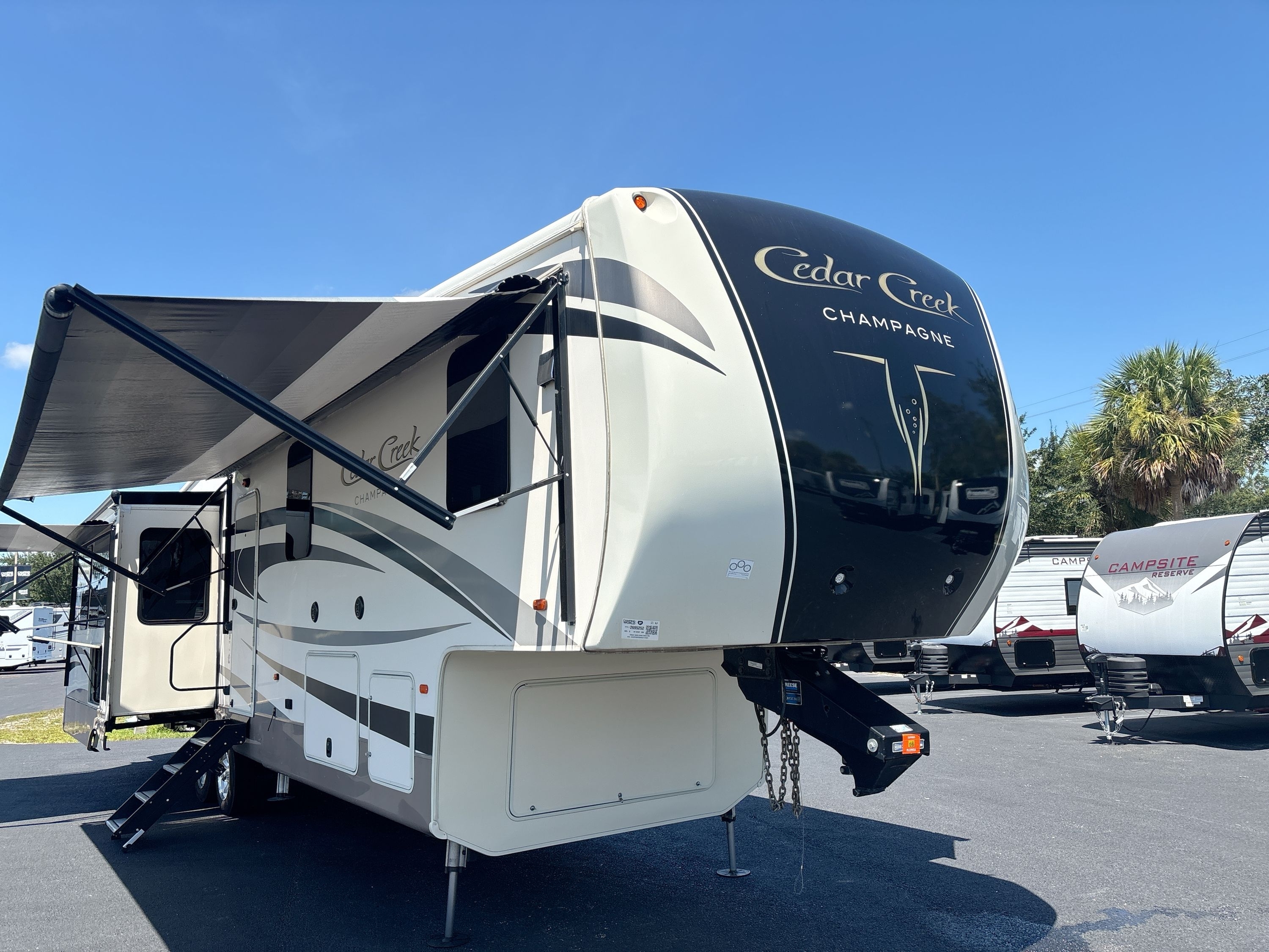 2017 Forest River CEDAR CREEK 38EL RV