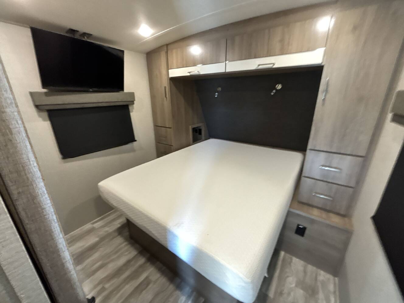 A photo of this 2023 Grand Design IMAGINE 2970RL